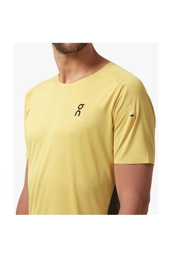 On Mens Performance Short Sleeve Tee Mustard/Pebble