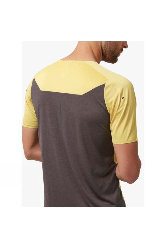 On Mens Performance Short Sleeve Tee Mustard/Pebble